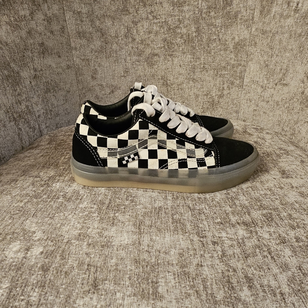 Vans Old Skool checkerboard glow sole kids shoes 4.5y